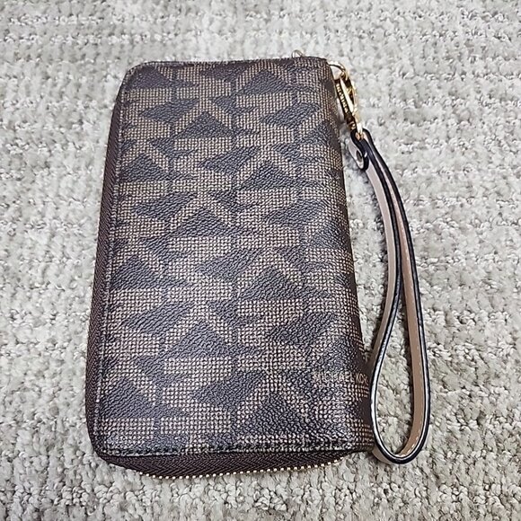 Michael Kors Wristlet Wallet Brown Zip Around Size Small - Picture 7 of 9